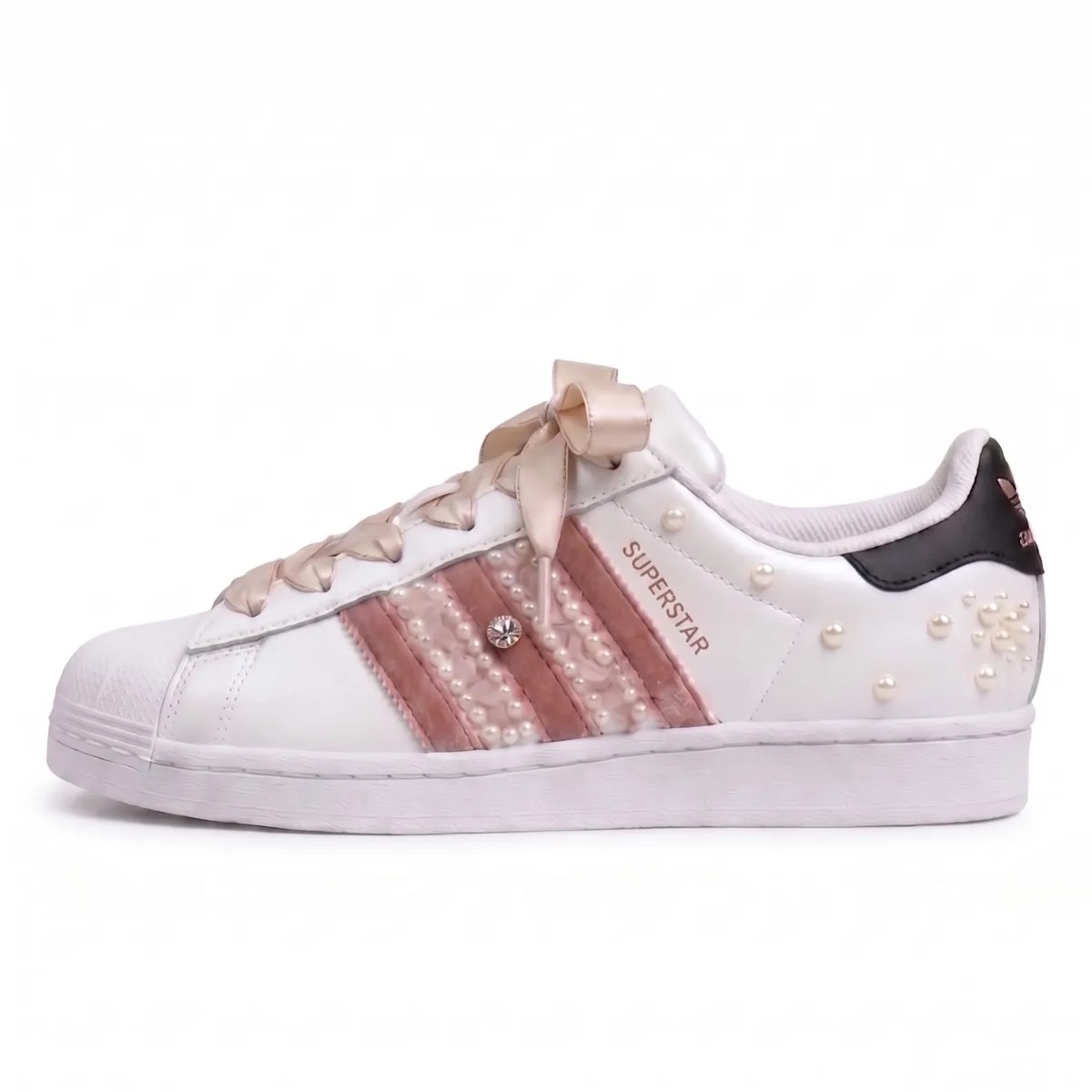 adidas gazelle silver green womens Superstar ADV adidas-skateboarding Scarpe da uomo in  crystalwhite-coreblack-ftwrwhite per uomini – TITUS main image 1