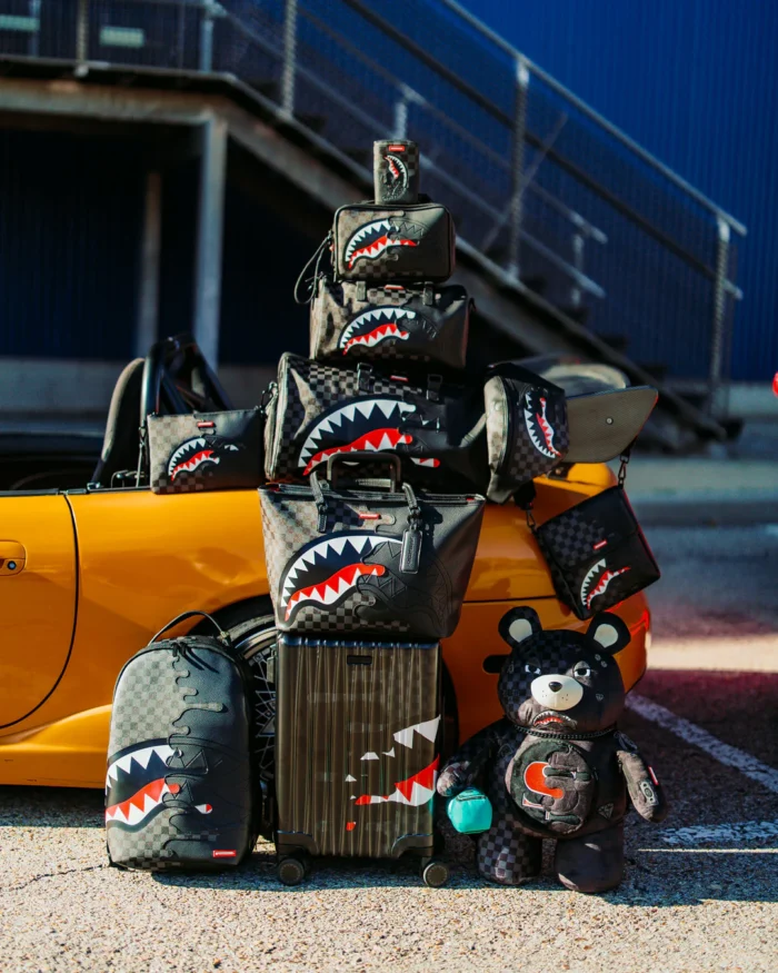 Sprayground Unfinished Shark Toiletry - immagine 2